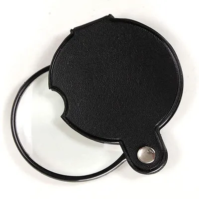 ذره‌بین تاشو چرمی ۵ برابر